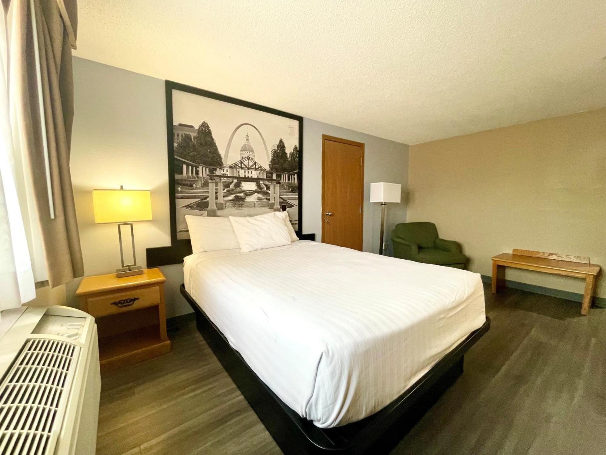Super 8 By Wyndham St. Clair Mo Hotel Saint Clair Buitenkant foto