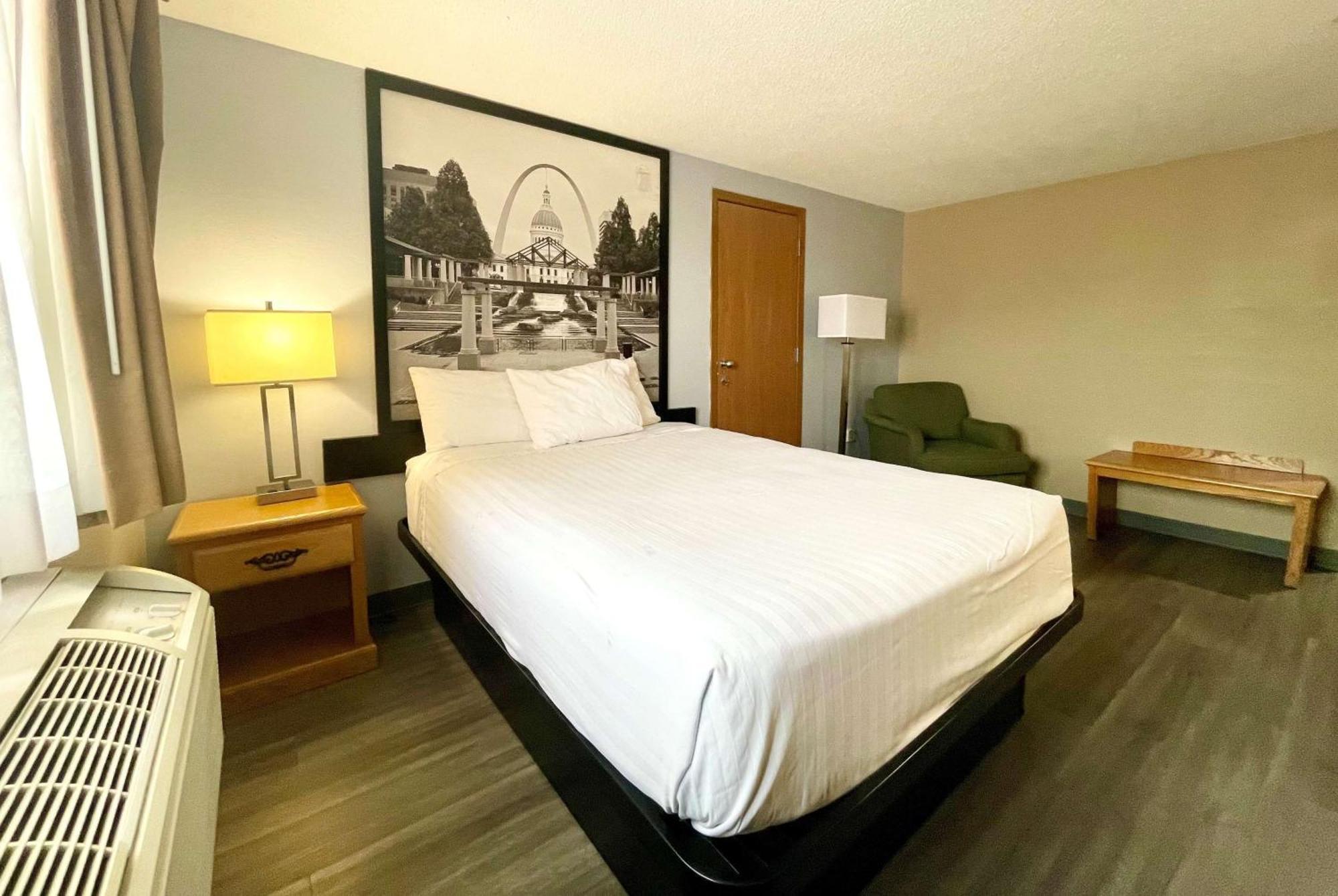 Super 8 By Wyndham St. Clair Mo Hotel Saint Clair Buitenkant foto