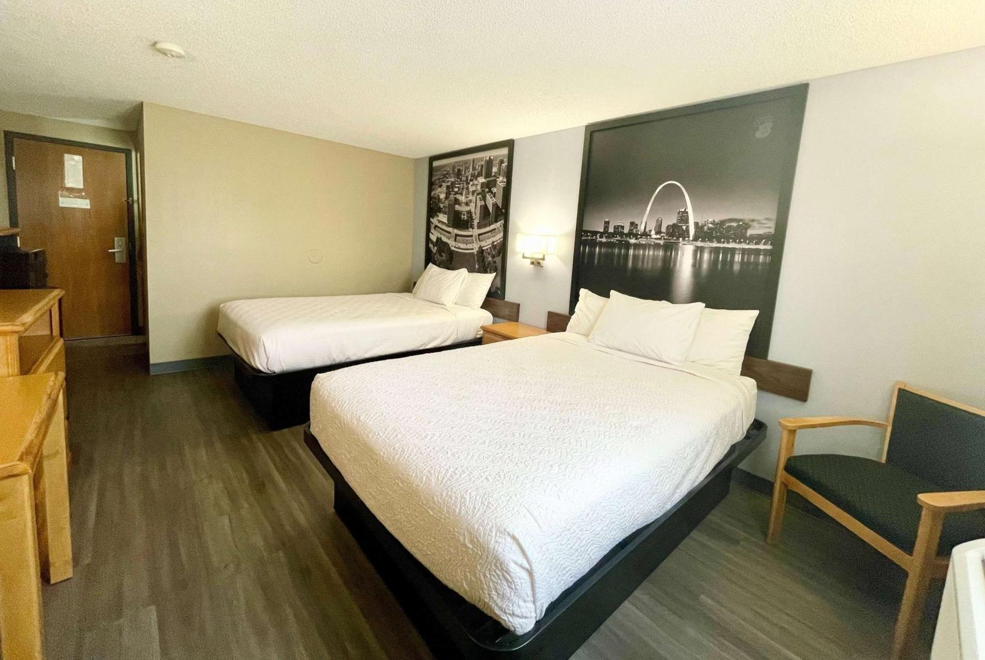 Super 8 By Wyndham St. Clair Mo Hotel Saint Clair Buitenkant foto
